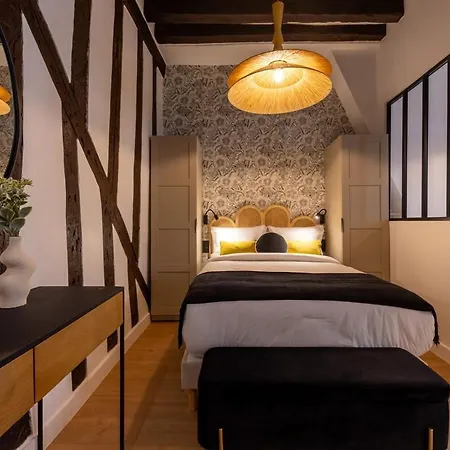 Appartamento Parisian Luxury Living Rue Dauphine Saint-germain-des-prés Parigi