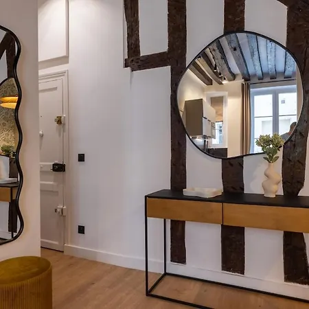Appartamento Parisian Luxury Living Rue Dauphine Saint-germain-des-prés Parigi